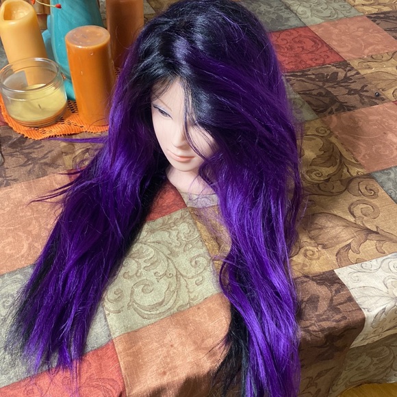 Wig - Picture 2 of 4